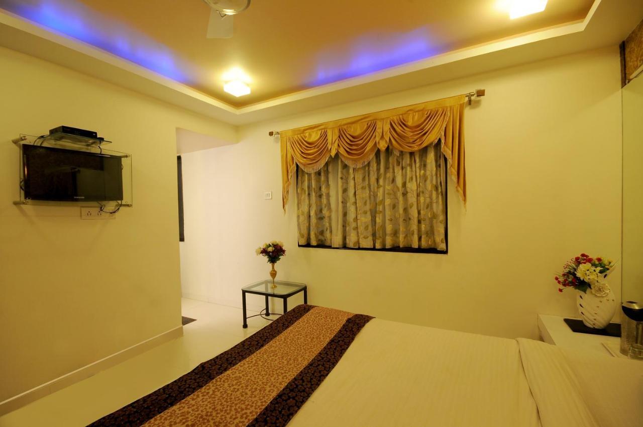 Hotel Vyankatesh & Pure Veg Restaurant Mahābaleshwar Eksteriør billede