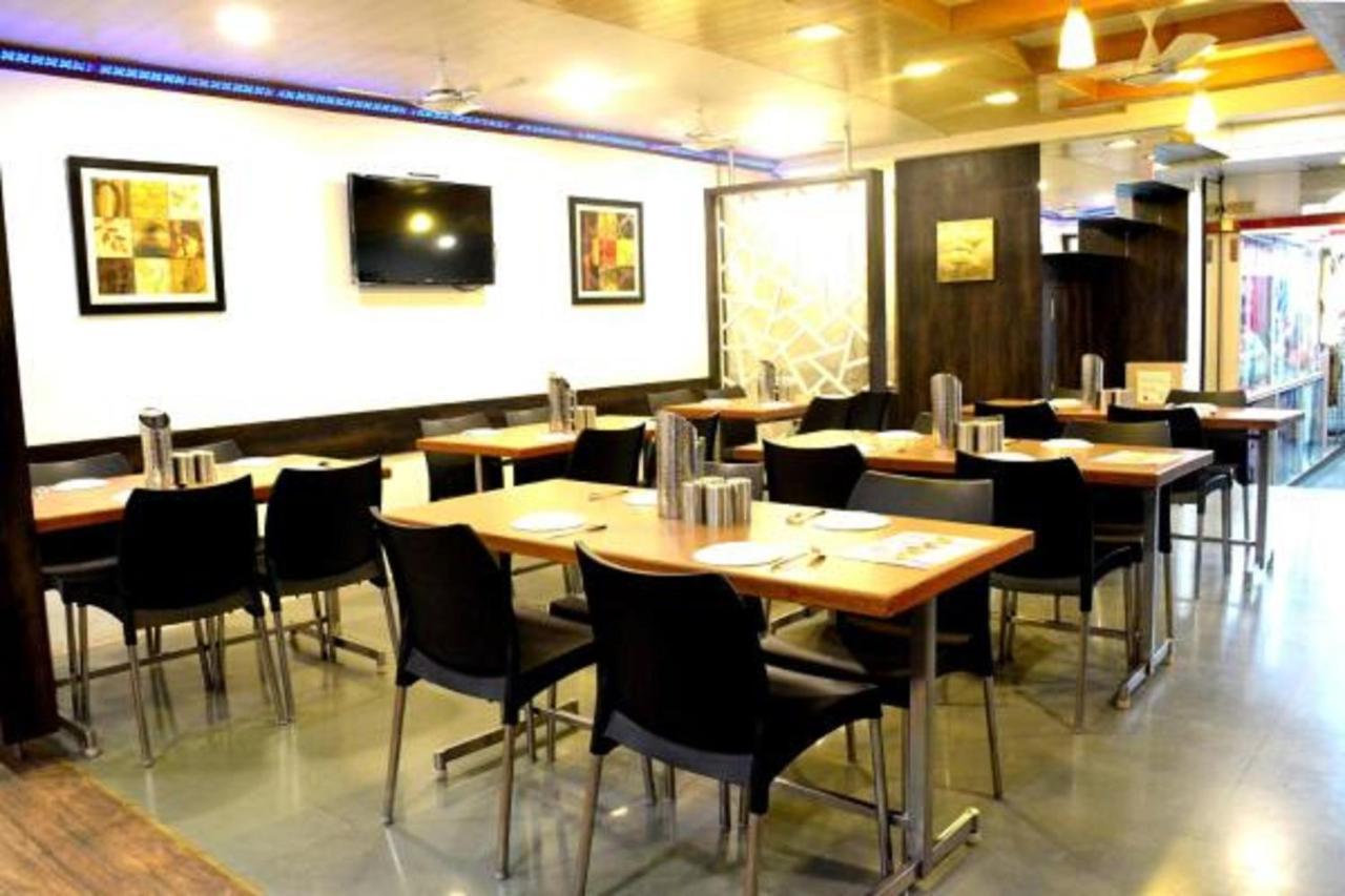 Hotel Vyankatesh & Pure Veg Restaurant Mahābaleshwar Eksteriør billede
